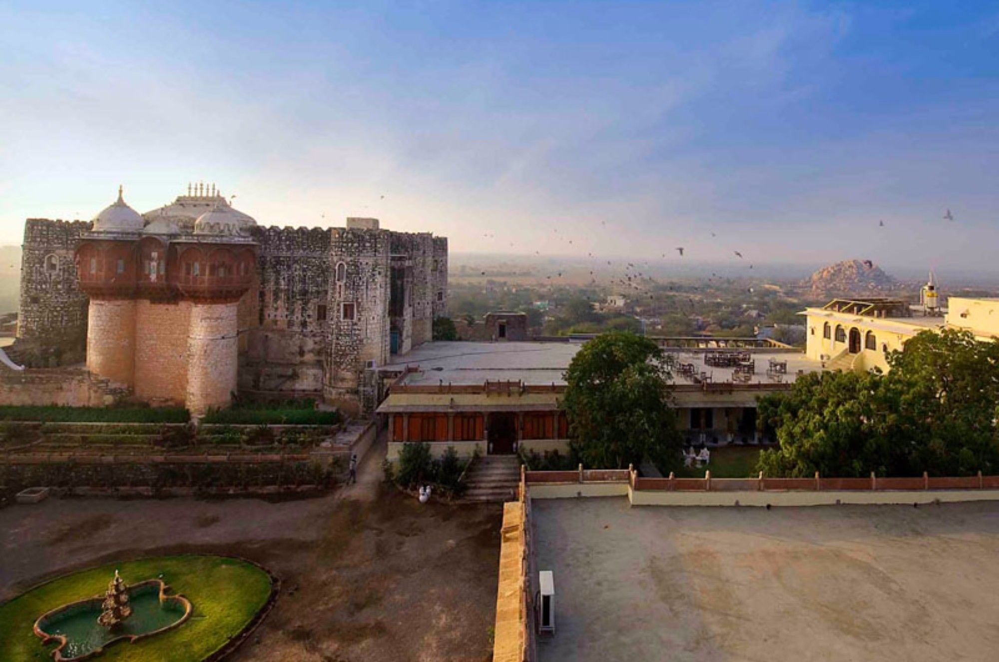 Atulya Fort Khejarla Экстерьер фото